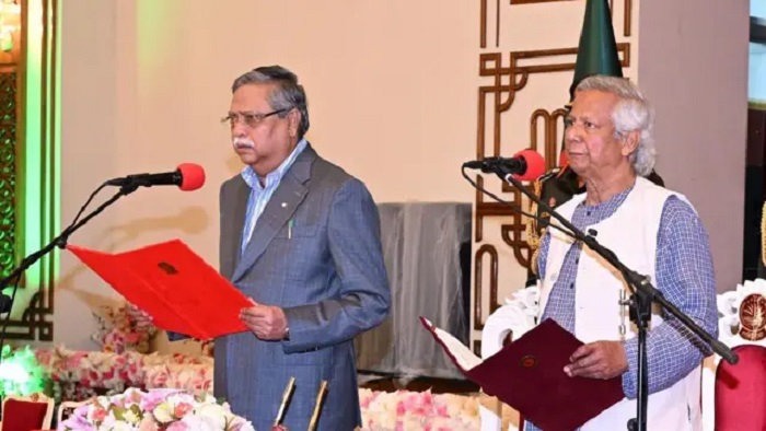 অন্তর্বর্তী সরকারের তিন মাসের সফলতা-ব্যর্থতার খতিয়ান