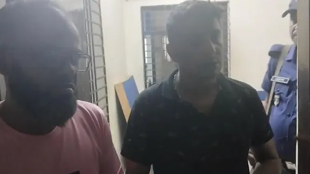 ইয়াবাসহ হাতেনাতে ধরা যুবদল নেতা