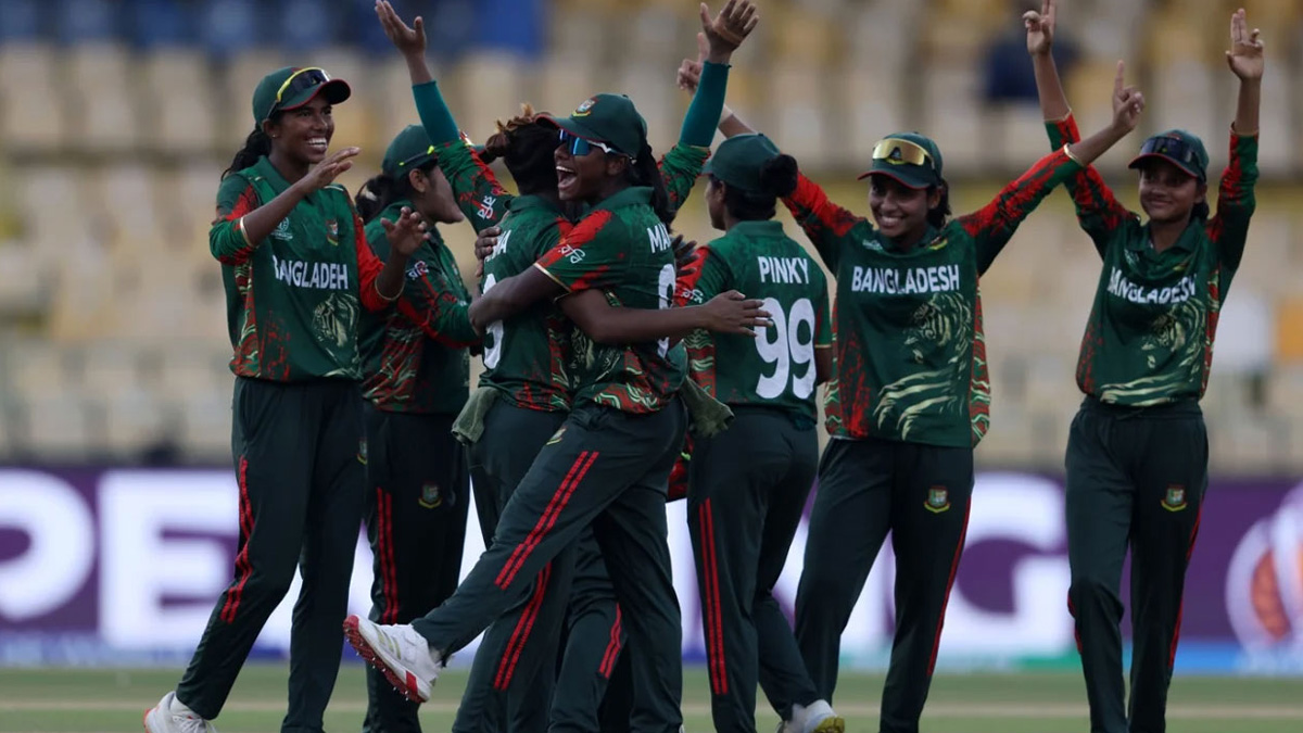 পাকিস্তানকে হারিয়ে বাংলার মেয়েদের বিশ্বকাপ শুরু