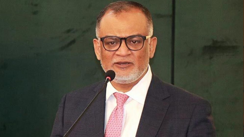 জুলাইয়ের হত্যা মামলা থেকে অব্যাহতি পেলেন বাণিজ্য উপদেষ্টা