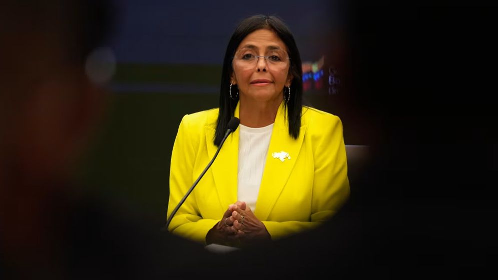 ডেলসি রদ্রিগেজকে ভারপ্রাপ্ত রাষ্ট্রপ্রধানের দায়িত্ব নেয়ার নির্দেশ ভেনেজুয়েলার আদালতের