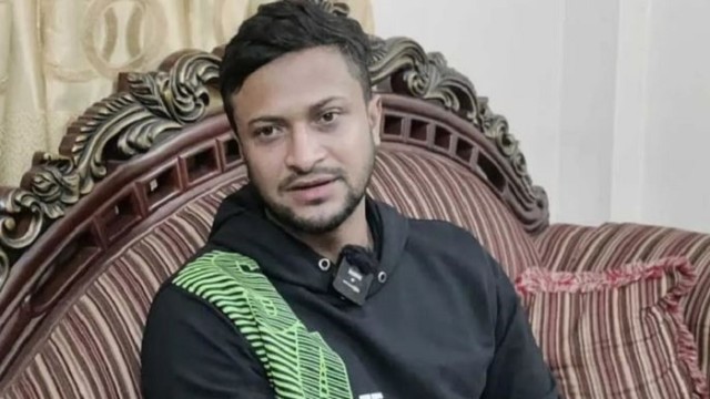 ‘বলেছে, এক কোটি টাকা দিলে নাম কেস থেকে উঠিয়ে দেবে’