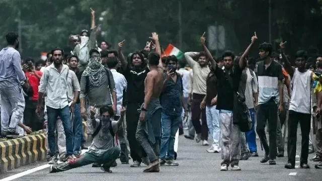 মোদীর আশ্বাসে থামছে না আন্দোলনকারীরা, কর্মসূচি চালিয়ে যাওয়ার ঘোষণা