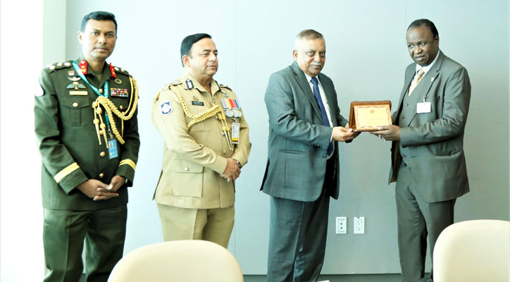 সন্ত্রাসবাদ মোকাবিলায় জিরো টলারেন্স নীতিতে বাংলাদেশ: স্বরাষ্ট্রমন্ত্রী