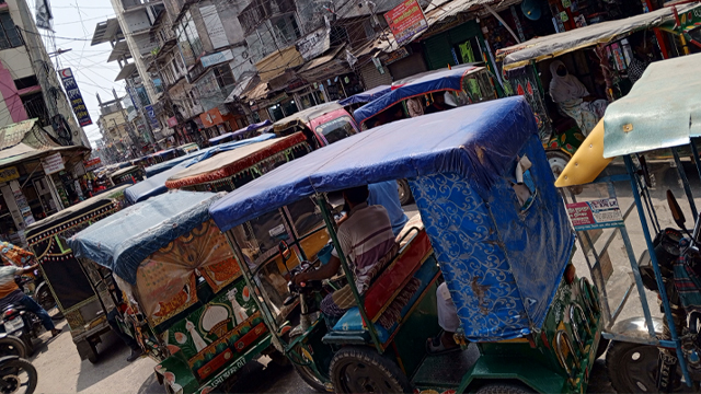 ভোলা শহরে অসহনীয় যানজটে অস্থির জনজীবন