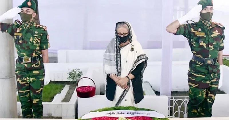 শেখ রাসেলের সমাধিতে প্রধানমন্ত্রীর শ্রদ্ধা