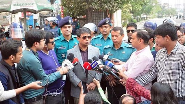 সমাবেশ ঘিরে কোনো আতঙ্ক নেই : ডিবিপ্রধান