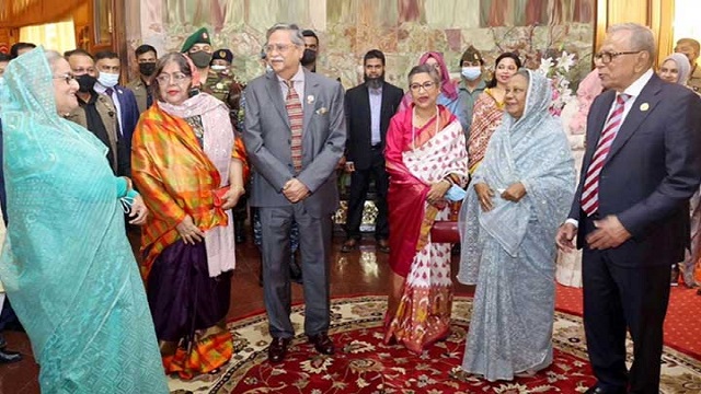 রাষ্ট্রপতির সঙ্গে প্রধানমন্ত্রী ও মো. সাহাবুদ্দিনের সাক্ষাৎ