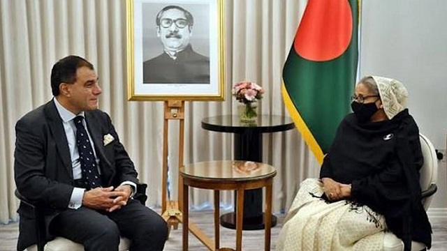 বাংলাদেশে বিনিয়োগে যুক্তরাজ্যের ব্যবসায়ীদের আমন্ত্রণ প্রধানমন্ত্রীর