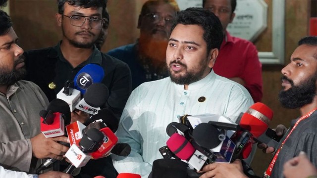 ফাঁসির রায় কার্যকর হওয়ার জন্যই হাসিনা দেশে ফিরবেন: নাহিদ ইসলাম